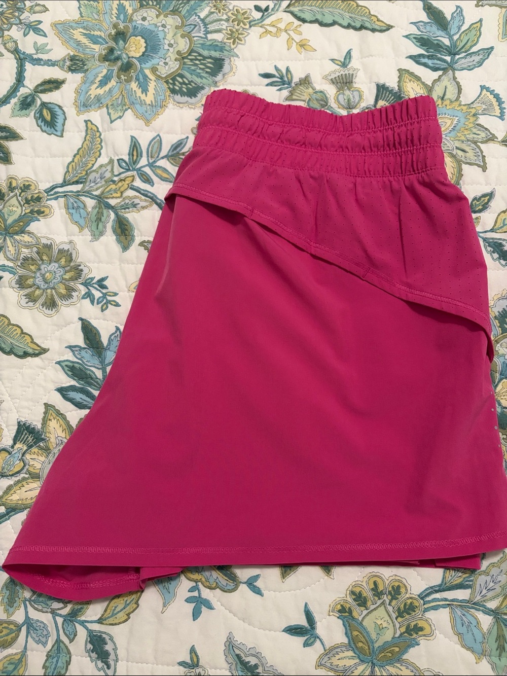 NWOT Layer 8 pink shorts w/ bike shorts inside, size L.